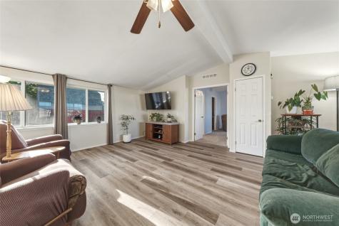1655 SE Hickory Court College Place WA 99324
