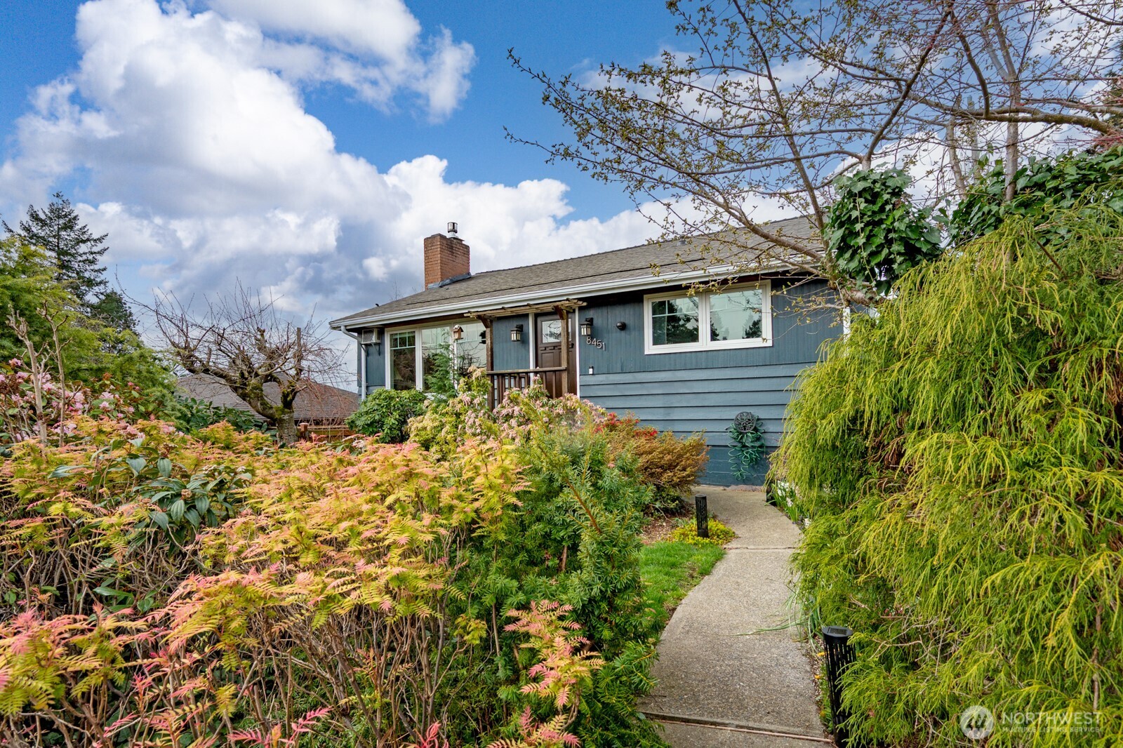 8451 40th Avenue SW Seattle WA 98136