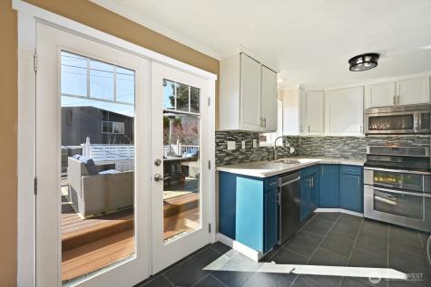 8451 40th Avenue SW Seattle WA 98136