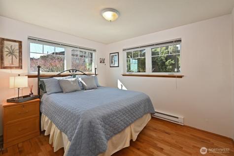 8451 40th Avenue SW Seattle WA 98136