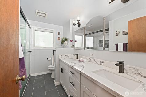 8451 40th Avenue SW Seattle WA 98136