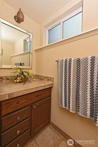 8451 40th Avenue SW Seattle WA 98136