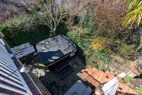 8451 40th Avenue SW Seattle WA 98136