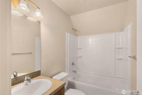 365 NE Denny Way Issaquah WA 98029