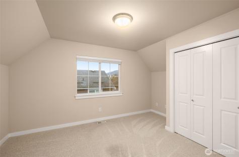 365 NE Denny Way Issaquah WA 98029