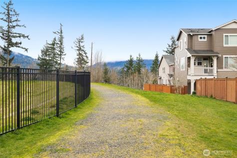 365 NE Denny Way Issaquah WA 98029