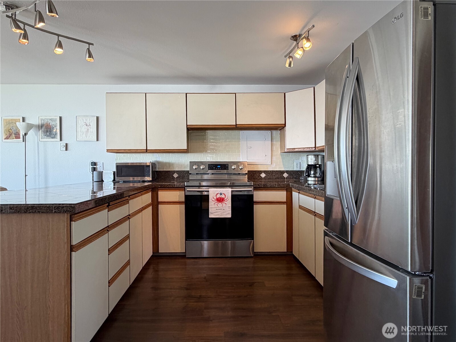 46 G Mukilteo Way Hat Island WA 98206