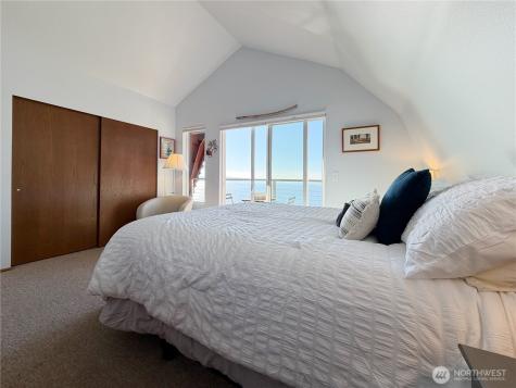 46 G Mukilteo Way Hat Island WA 98206