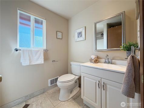 46 G Mukilteo Way Hat Island WA 98206