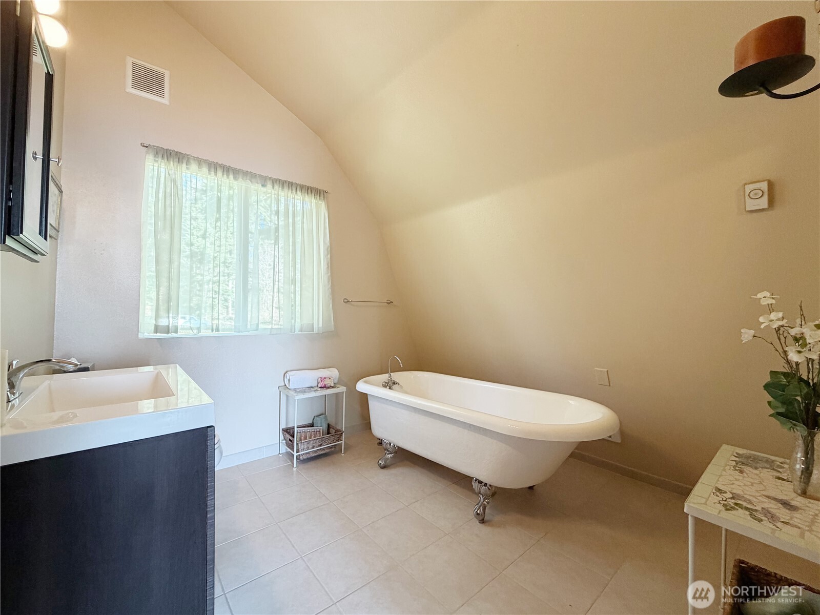 46 G Mukilteo Way Hat Island WA 98206