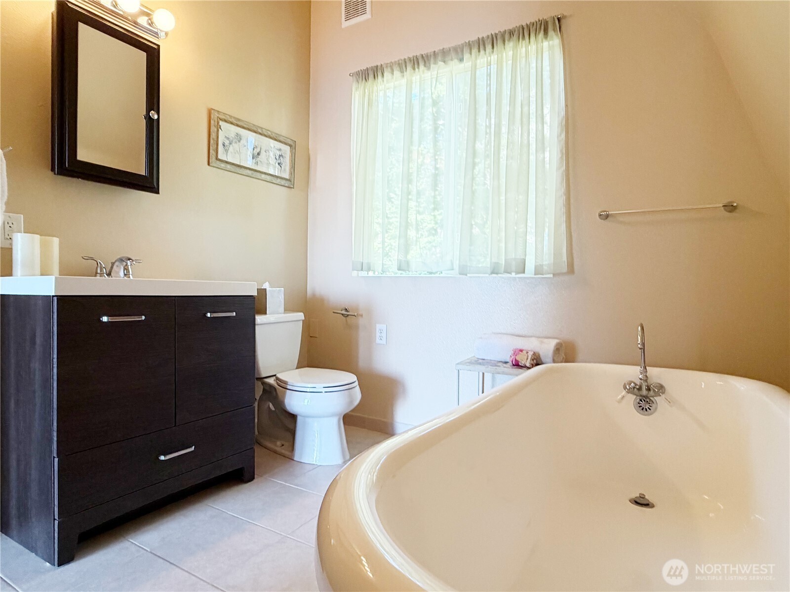 46 G Mukilteo Way Hat Island WA 98206
