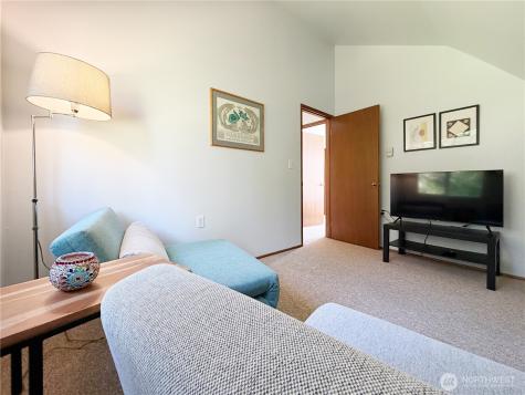 46 G Mukilteo Way Hat Island WA 98206