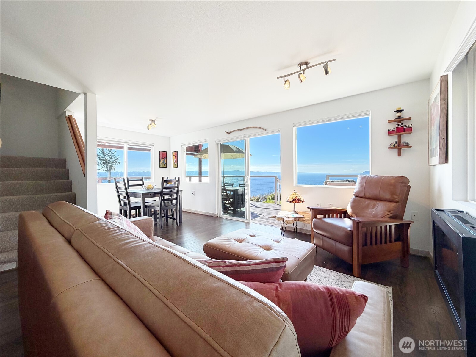 46 G Mukilteo Way Hat Island WA 98206