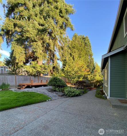 11215 NE 116th Place Kirkland WA 98034