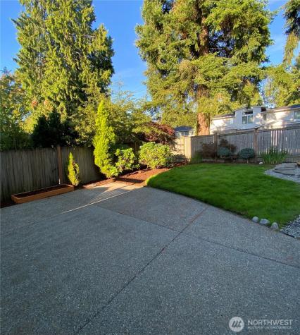 11215 NE 116th Place Kirkland WA 98034