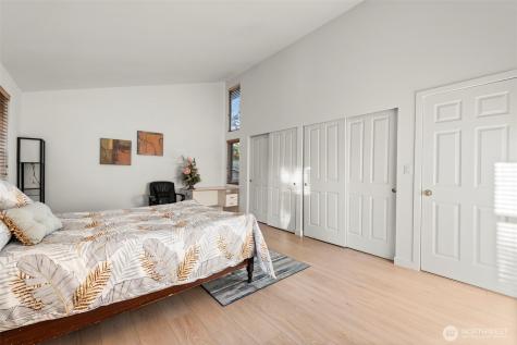 13405 SE 56th Place Bellevue WA 98006