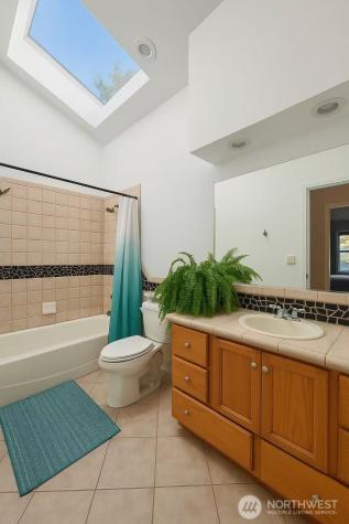 13405 SE 56th Place Bellevue WA 98006