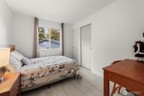 13405 SE 56th Place Bellevue WA 98006