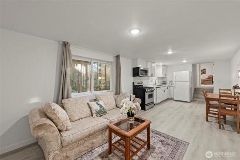 13405 SE 56th Place Bellevue WA 98006