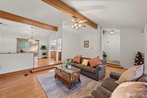 13405 SE 56th Place Bellevue WA 98006