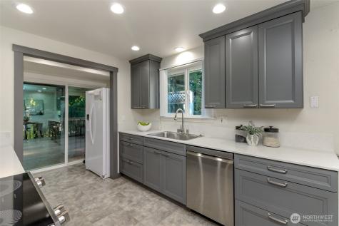 11427 SE 225th Street Kent WA 98031