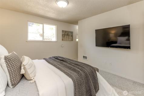 11427 SE 225th Street Kent WA 98031