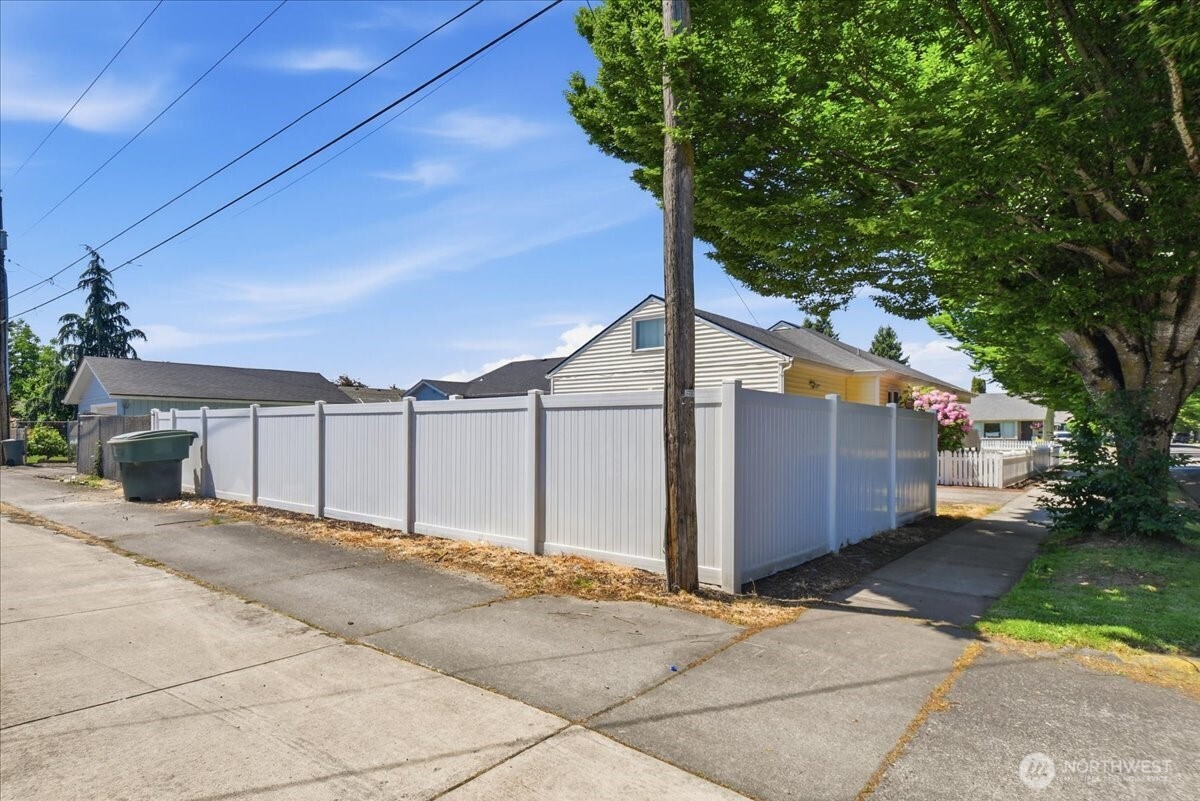 476 20th Avenue Longview WA 98632
