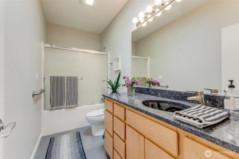 1913 3rd Avenue NW Puyallup WA 98371
