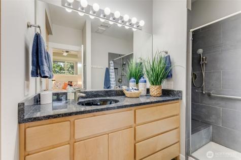 1913 3rd Avenue NW Puyallup WA 98371