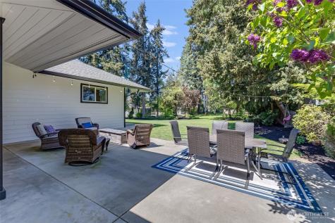 1913 3rd Avenue NW Puyallup WA 98371