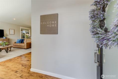 1913 3rd Avenue NW Puyallup WA 98371