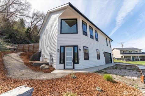 103 Hassan Street Cashmere WA 98815