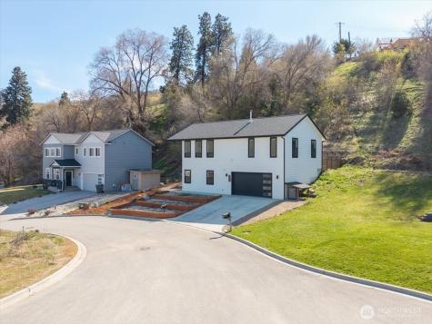 103 Hassan Street Cashmere WA 98815
