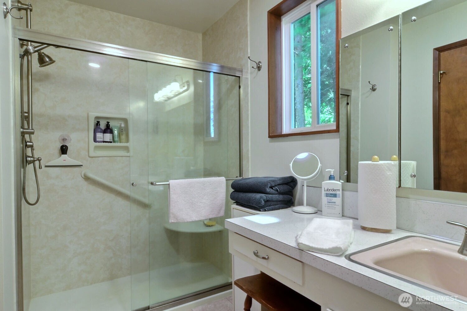 7504 Crescent Beach Road NW Vaughn WA 98394