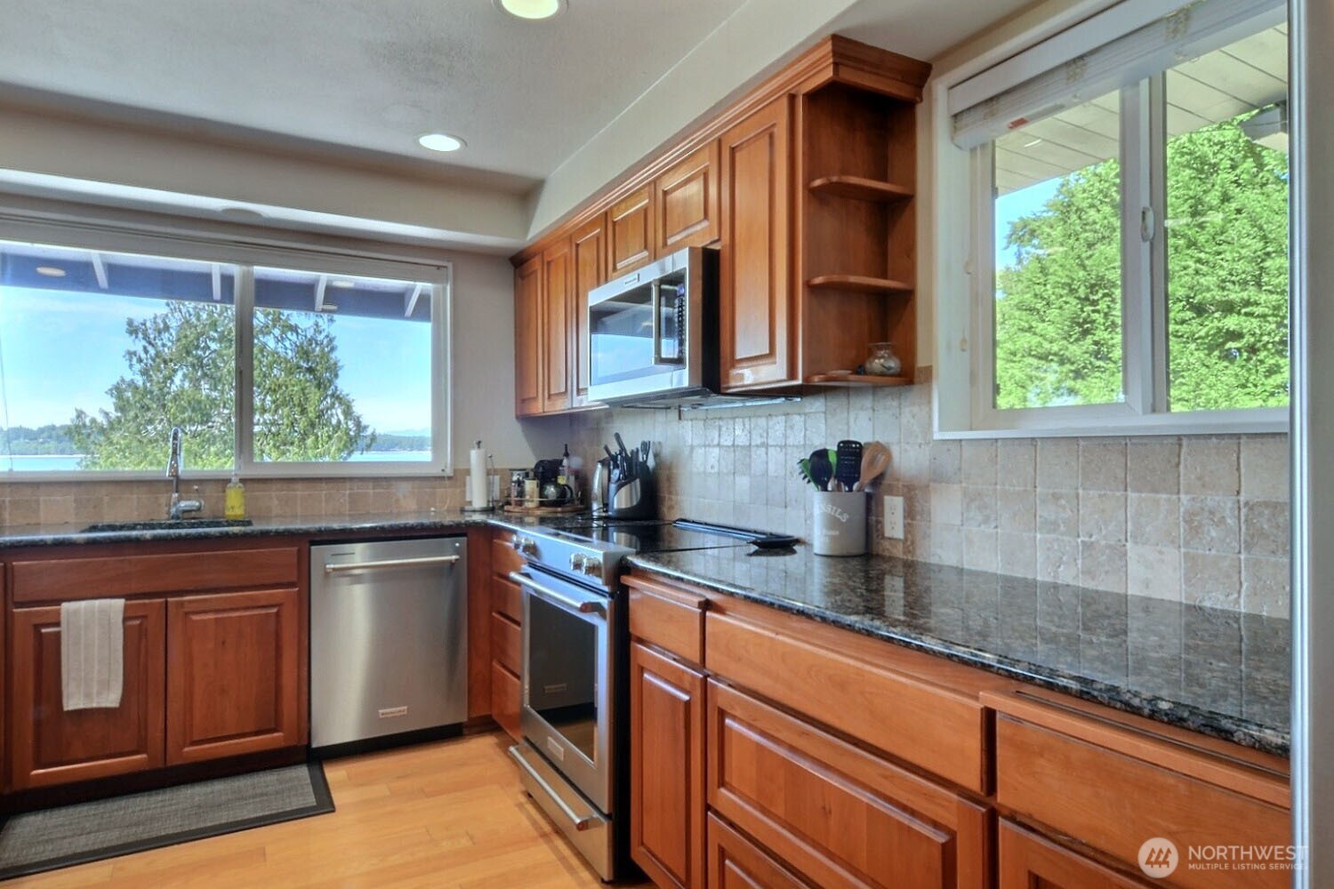 7504 Crescent Beach Road NW Vaughn WA 98394