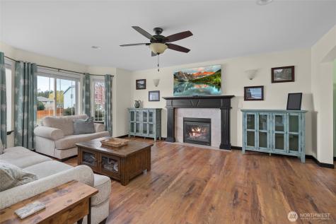 956 Cove View Circle Oak Harbor WA 98277