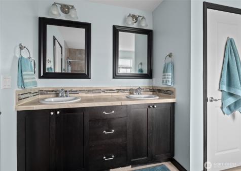 956 Cove View Circle Oak Harbor WA 98277
