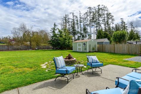 956 Cove View Circle Oak Harbor WA 98277