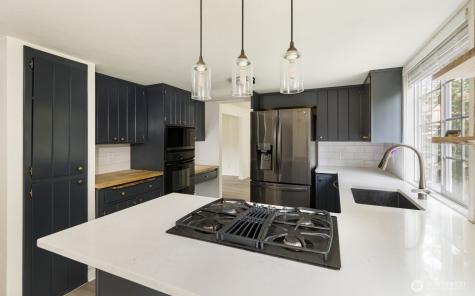 5715 89th Avenue W University Place WA 98467