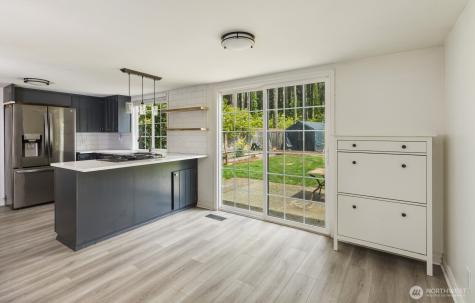 5715 89th Avenue W University Place WA 98467