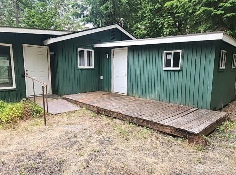 311 N Paradise Drive Lilliwaup WA 98555