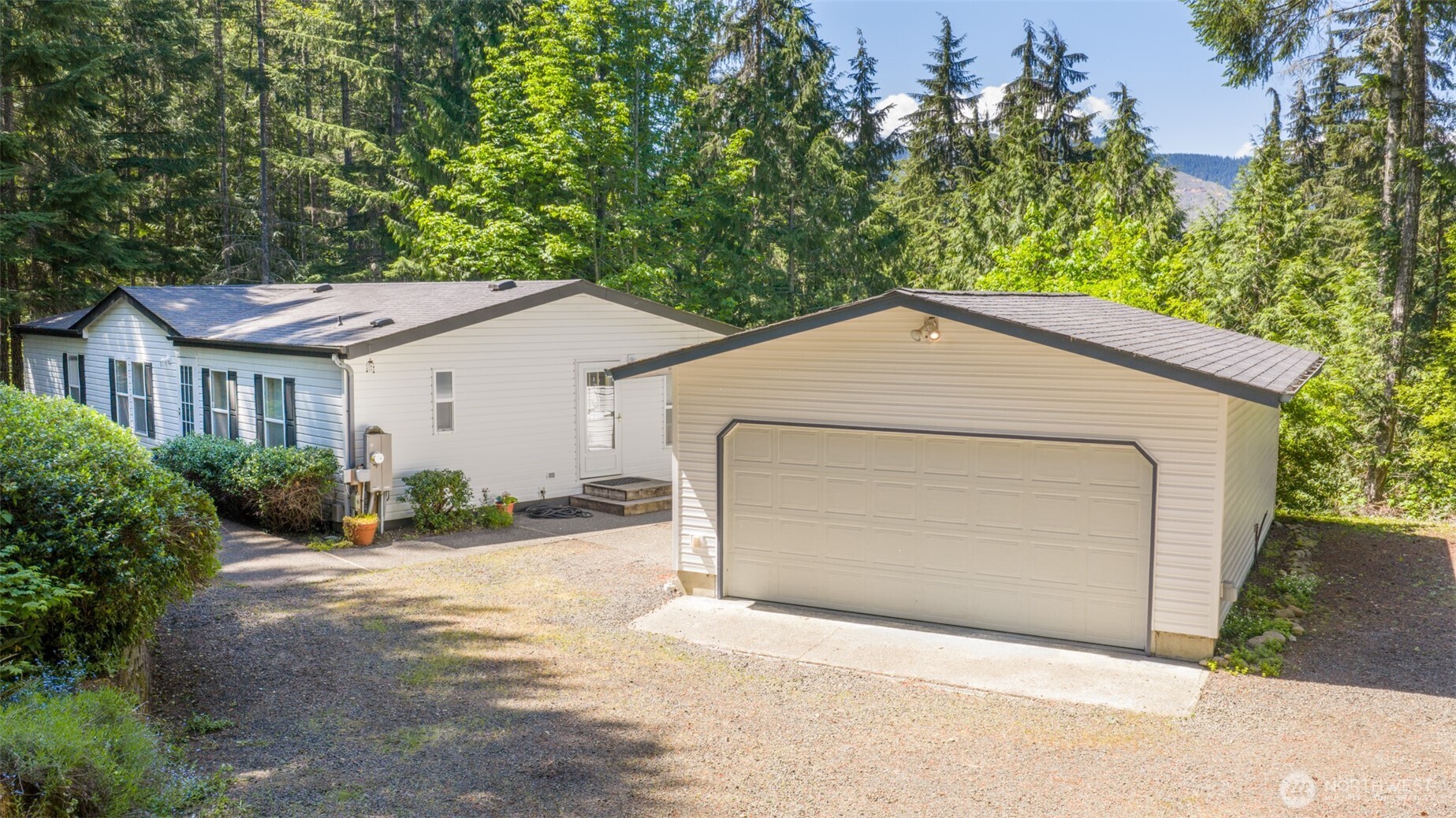 71 & 72 N Beaver Place N Hoodsport WA 98548