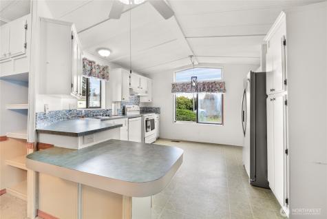 16600 25th Avenue NE Marysville WA 98271