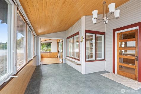 24186 Vashon Highway SW Vashon WA 98070
