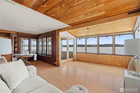 24186 Vashon Highway SW Vashon WA 98070