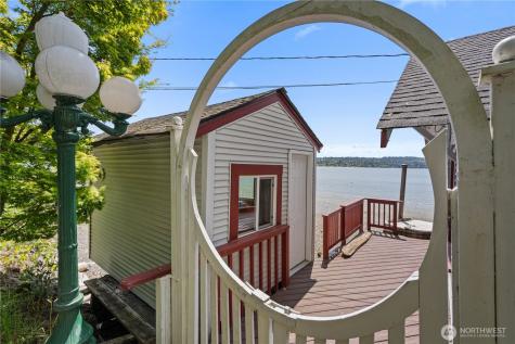 24186 Vashon Highway SW Vashon WA 98070