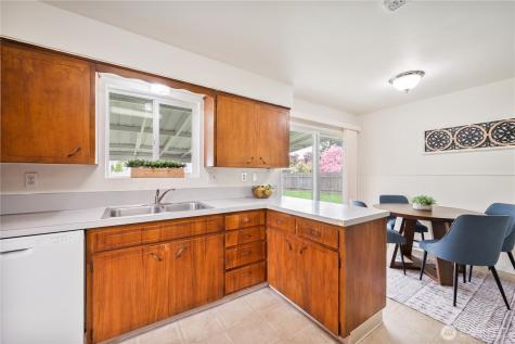 8 Terry Court Longview WA 98632
