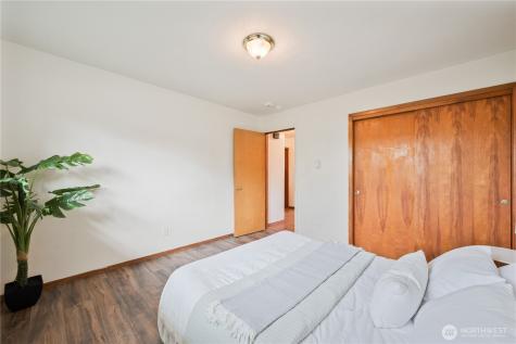 8 Terry Court Longview WA 98632