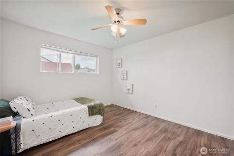 8 Terry Court Longview WA 98632