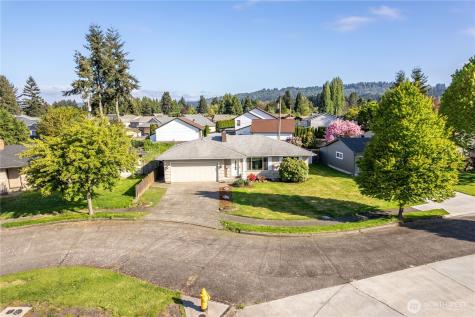 8 Terry Court Longview WA 98632